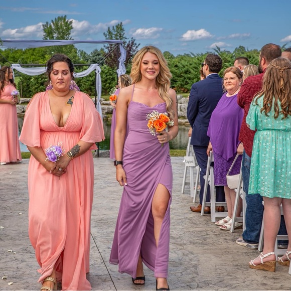 Wisteria Fitted Sweetheart Lace Mesh Dress - Picture 2 of 6